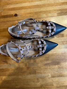 Black and Nude Pointed Toe Pyramid Studded Flats with Ankle Straps size 7.5 NWOT
